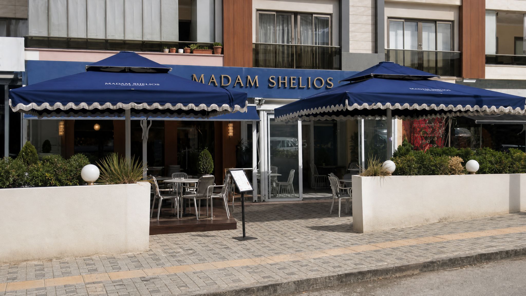 Madam Shelios Balat atölyesi dış cephe